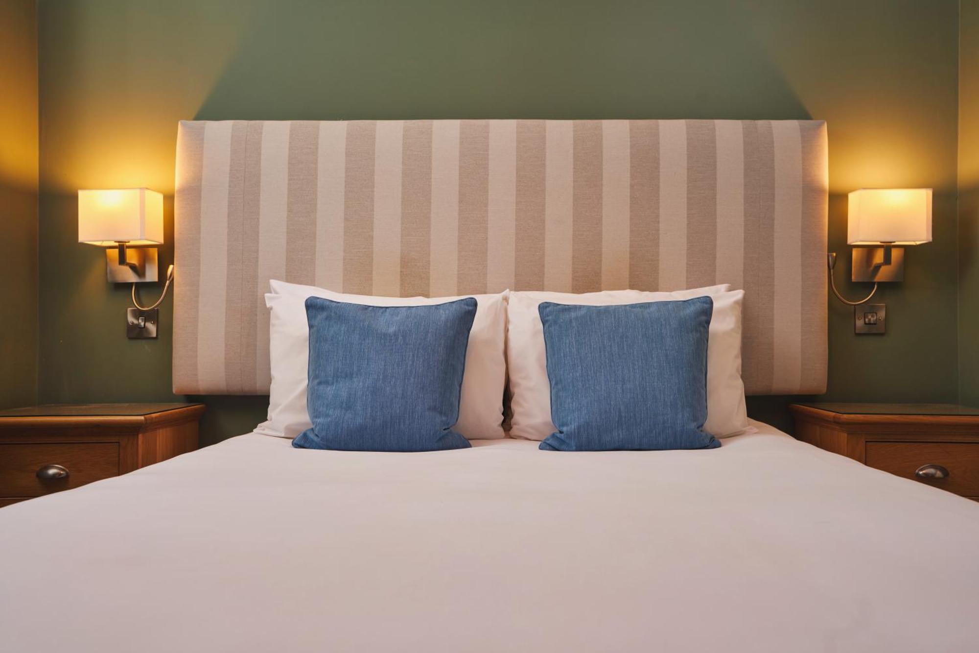 Hotel Rose And Crown Yealmpton Exteriér fotografie